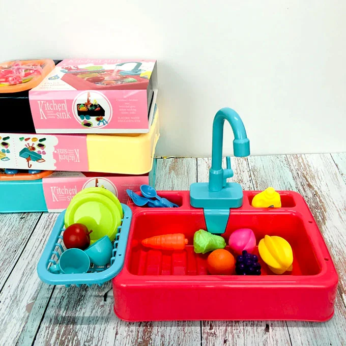 Electric Play Kitchen Sink Toy – Automatic Water Pumping & Recycling Play Sink with Play Food, Dishes & Faucet - Image 2